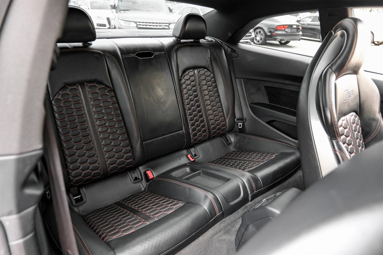 Audi RS 5 Coupe Vehicle Main Gallery Image 33