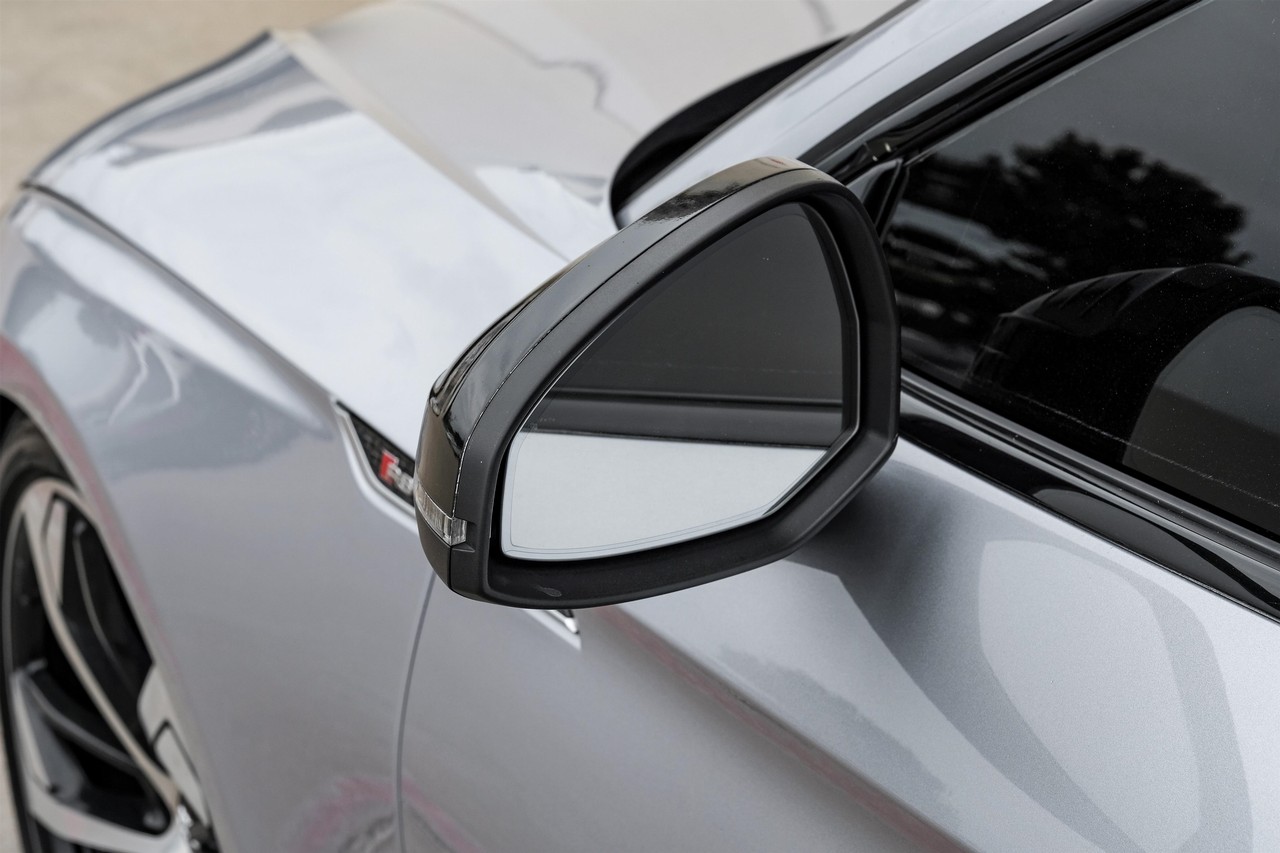 Audi RS 5 Coupe Vehicle Main Gallery Image 35