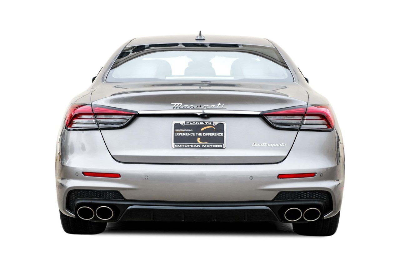 Maserati Quattroporte Vehicle Main Gallery Image 10