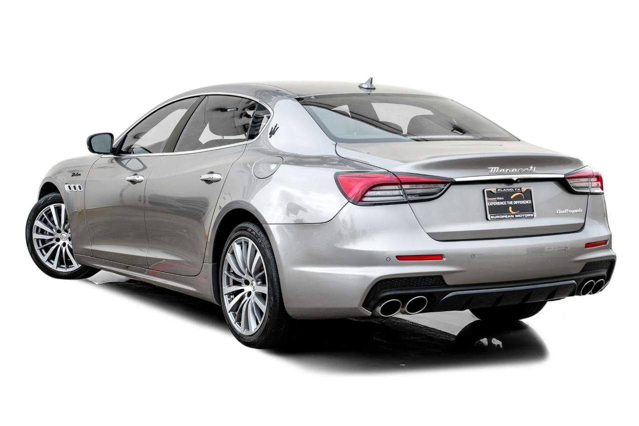 Maserati Quattroporte Vehicle Main Gallery Image 11