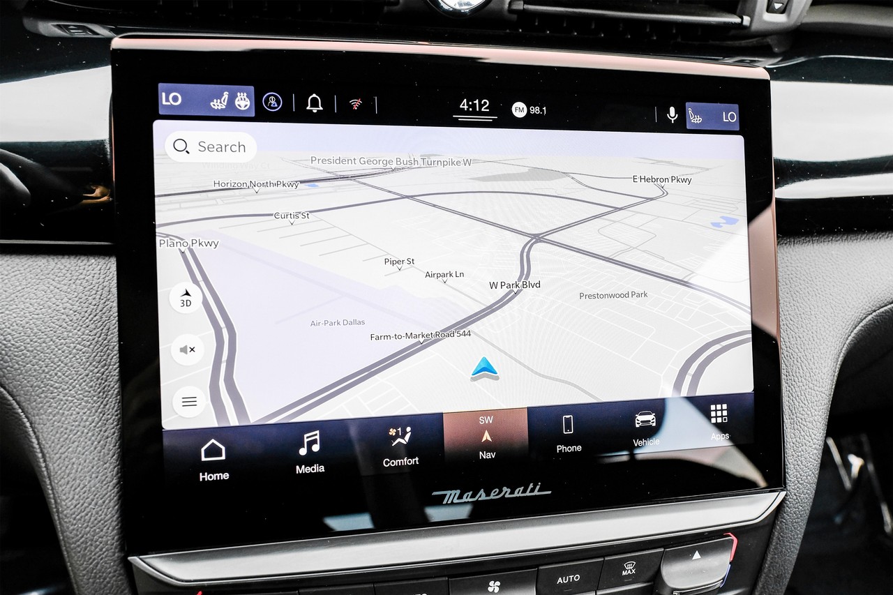 Maserati Quattroporte Vehicle Main Gallery Image 28