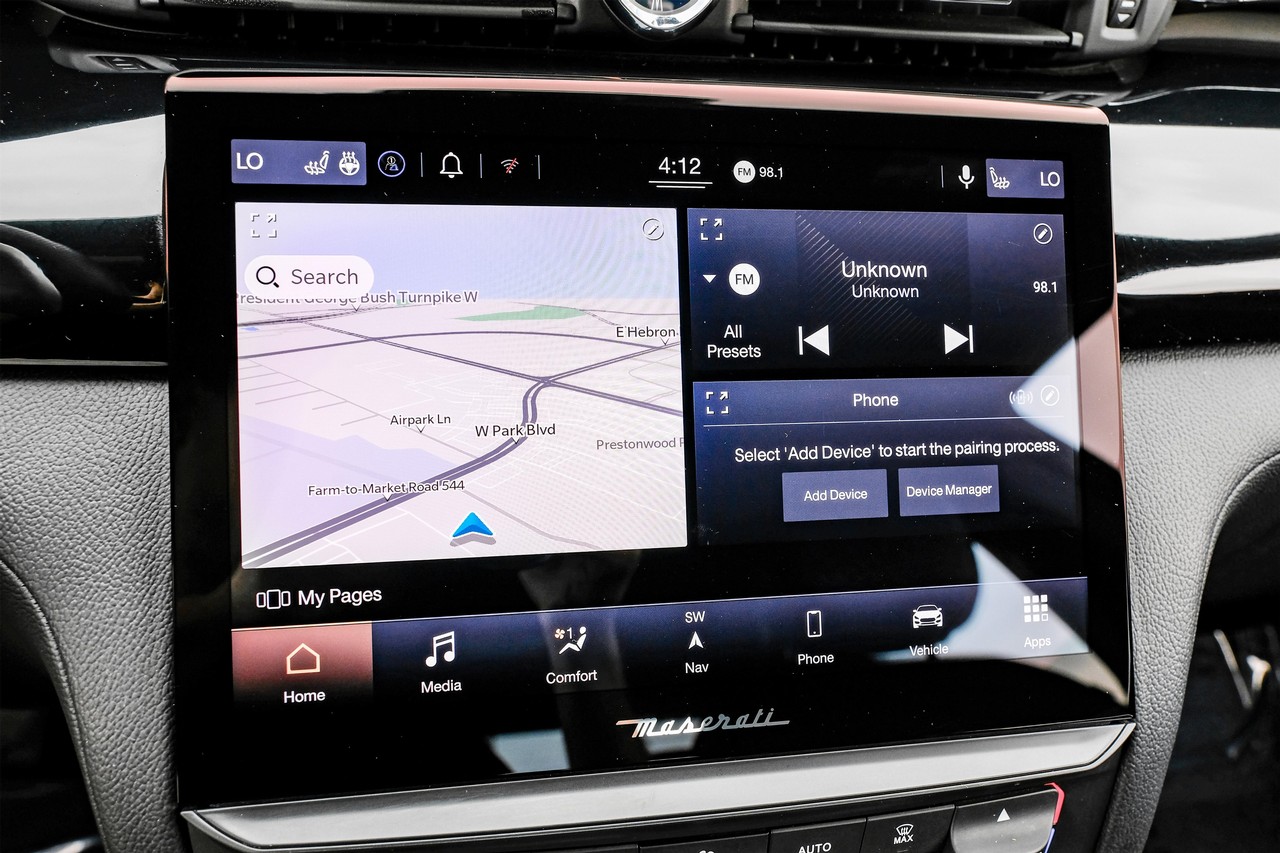Maserati Quattroporte Vehicle Main Gallery Image 31