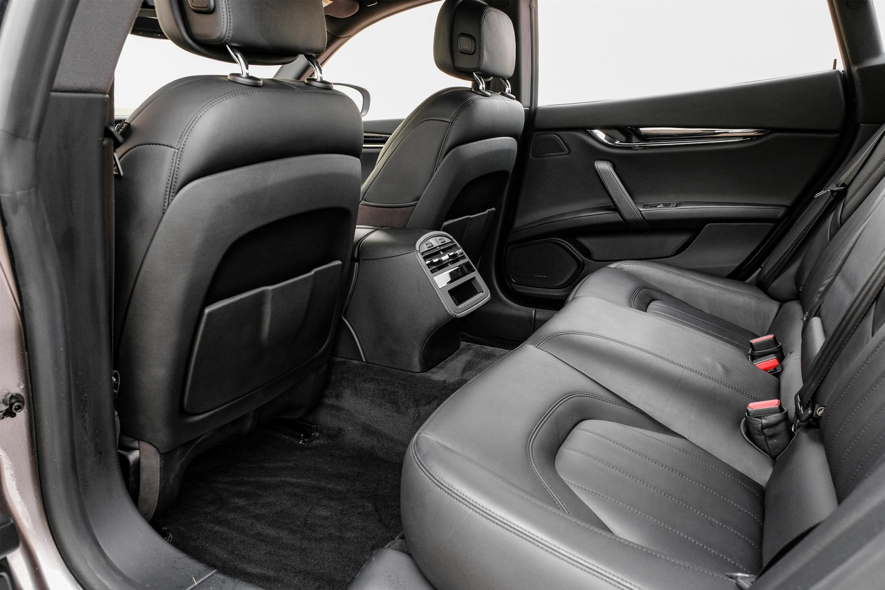 Maserati Quattroporte Vehicle Main Gallery Image 40