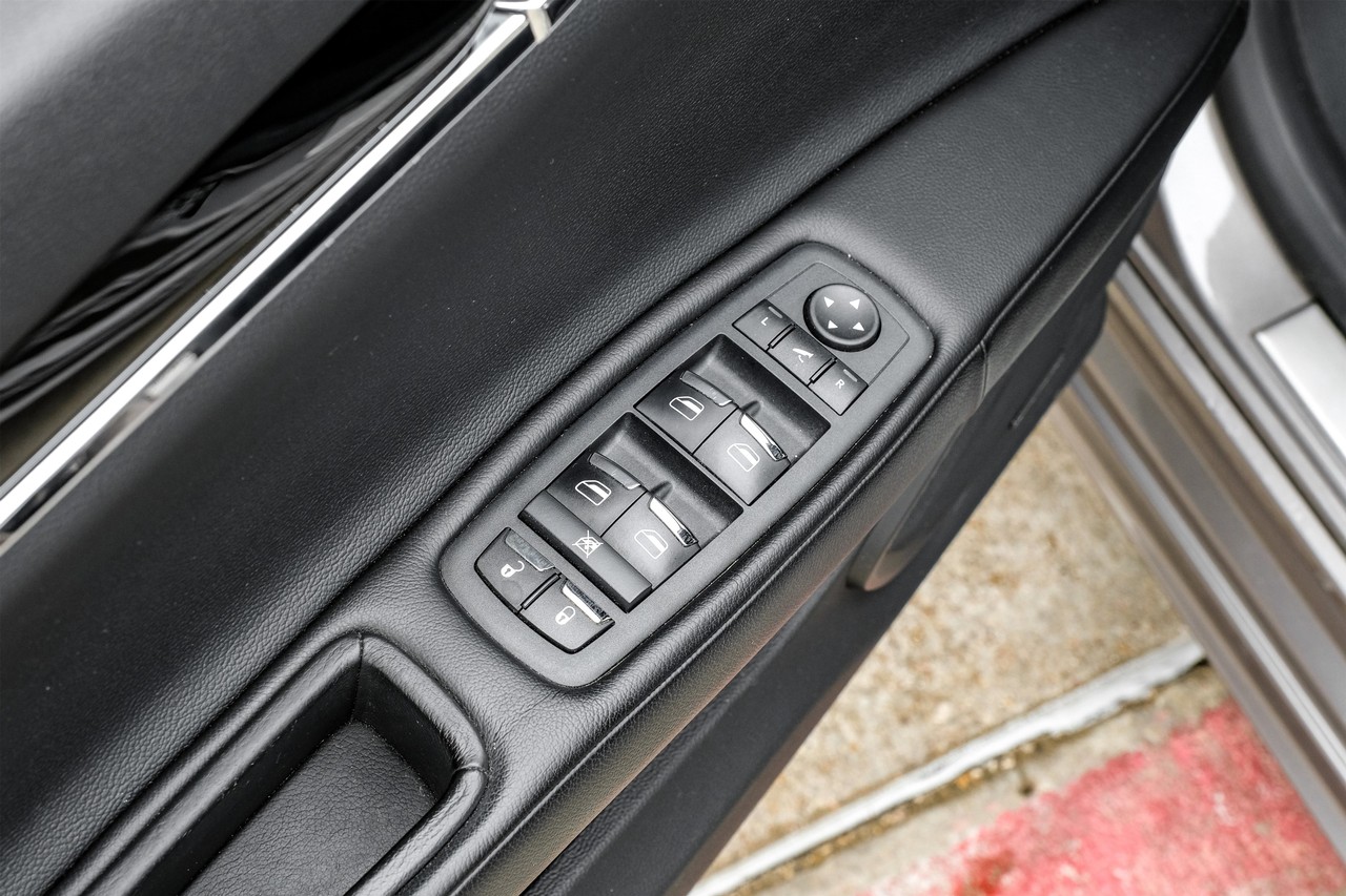 Maserati Quattroporte Vehicle Main Gallery Image 45