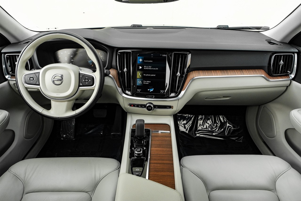 Volvo S60 Vehicle Main Gallery Image 15