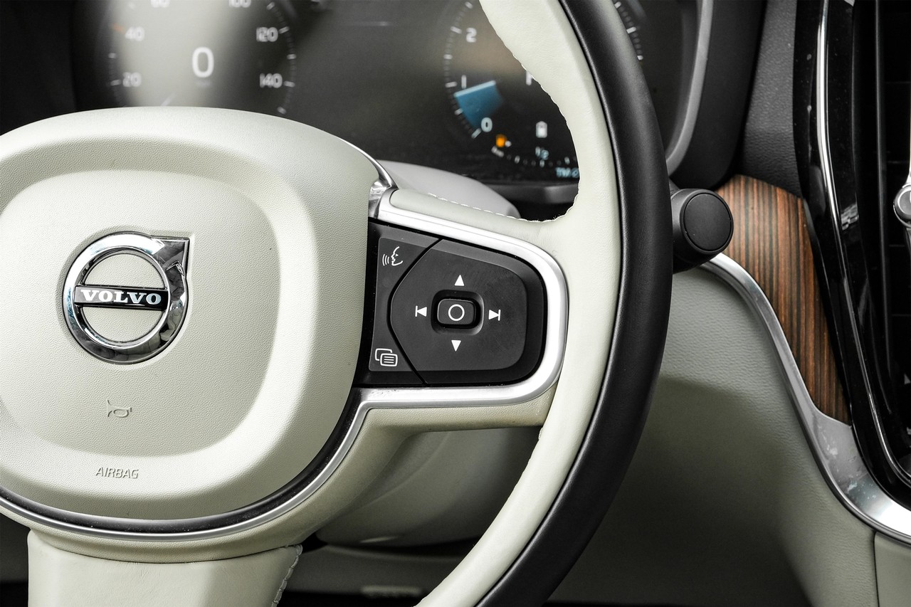 Volvo S60 Vehicle Main Gallery Image 19