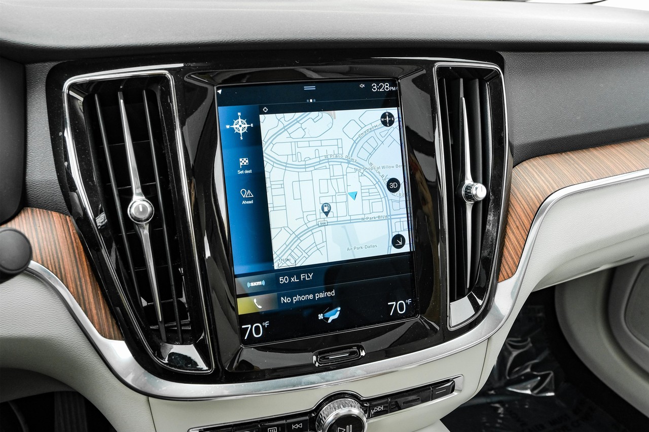 Volvo S60 Vehicle Main Gallery Image 24
