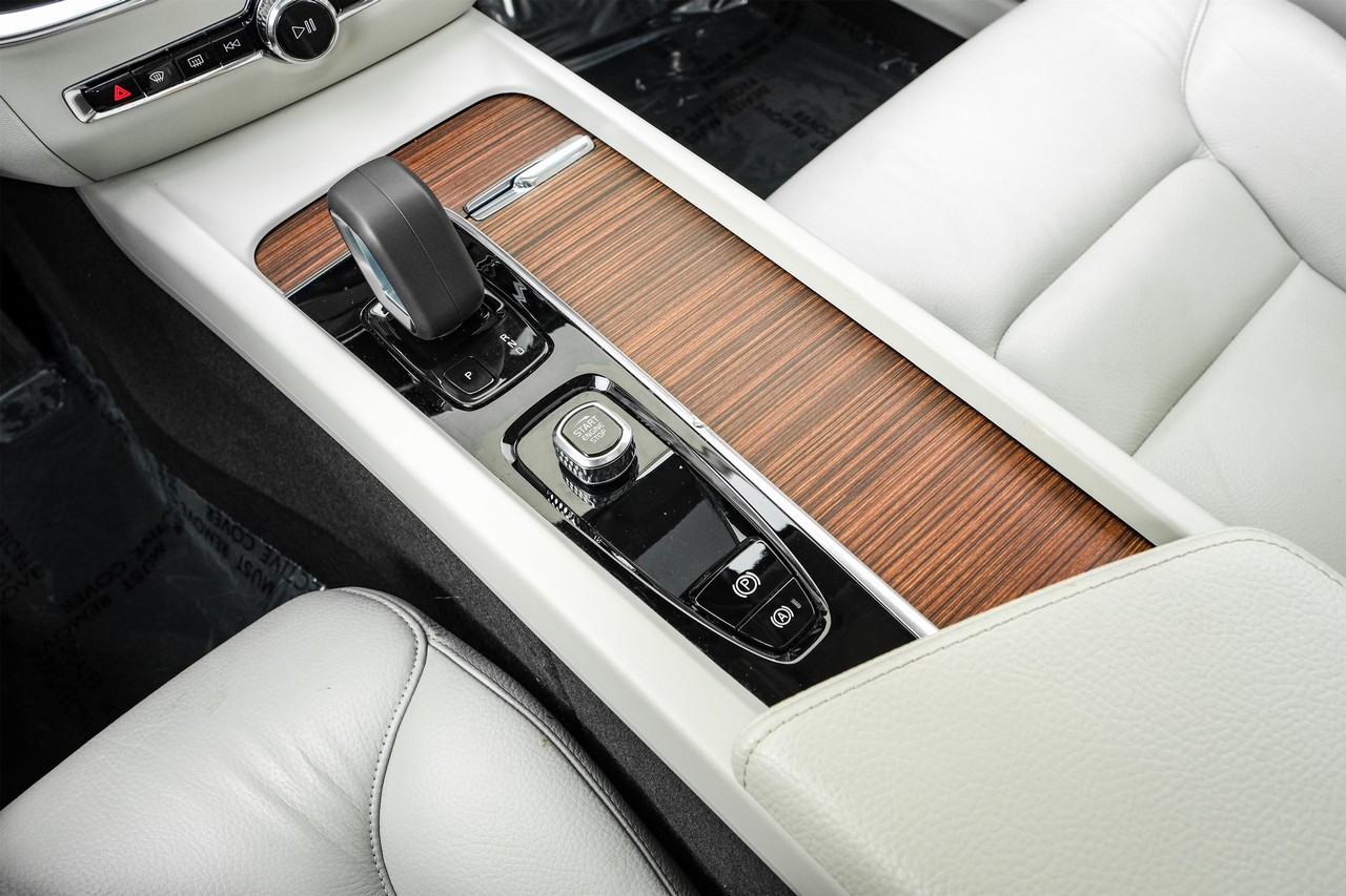 Volvo S60 Vehicle Main Gallery Image 27