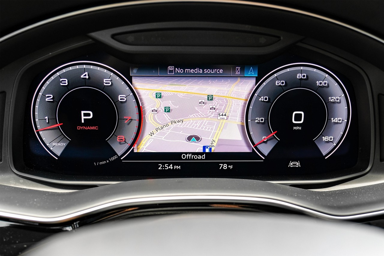 Audi Q8 Vehicle Main Gallery Image 20