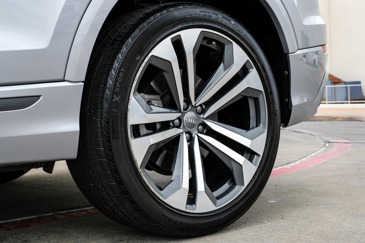 Audi Q8 Vehicle Main Gallery Image 49