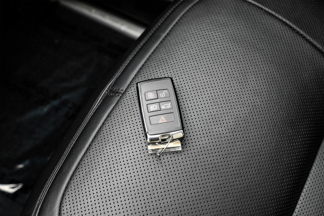 Land Rover Range Rover Vehicle Main Gallery Image 52