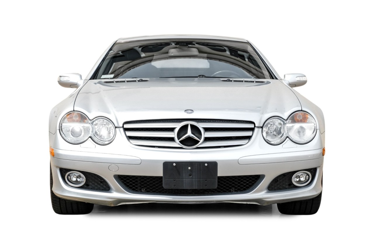 Mercedes-Benz SL-Class Vehicle Main Gallery Image 05