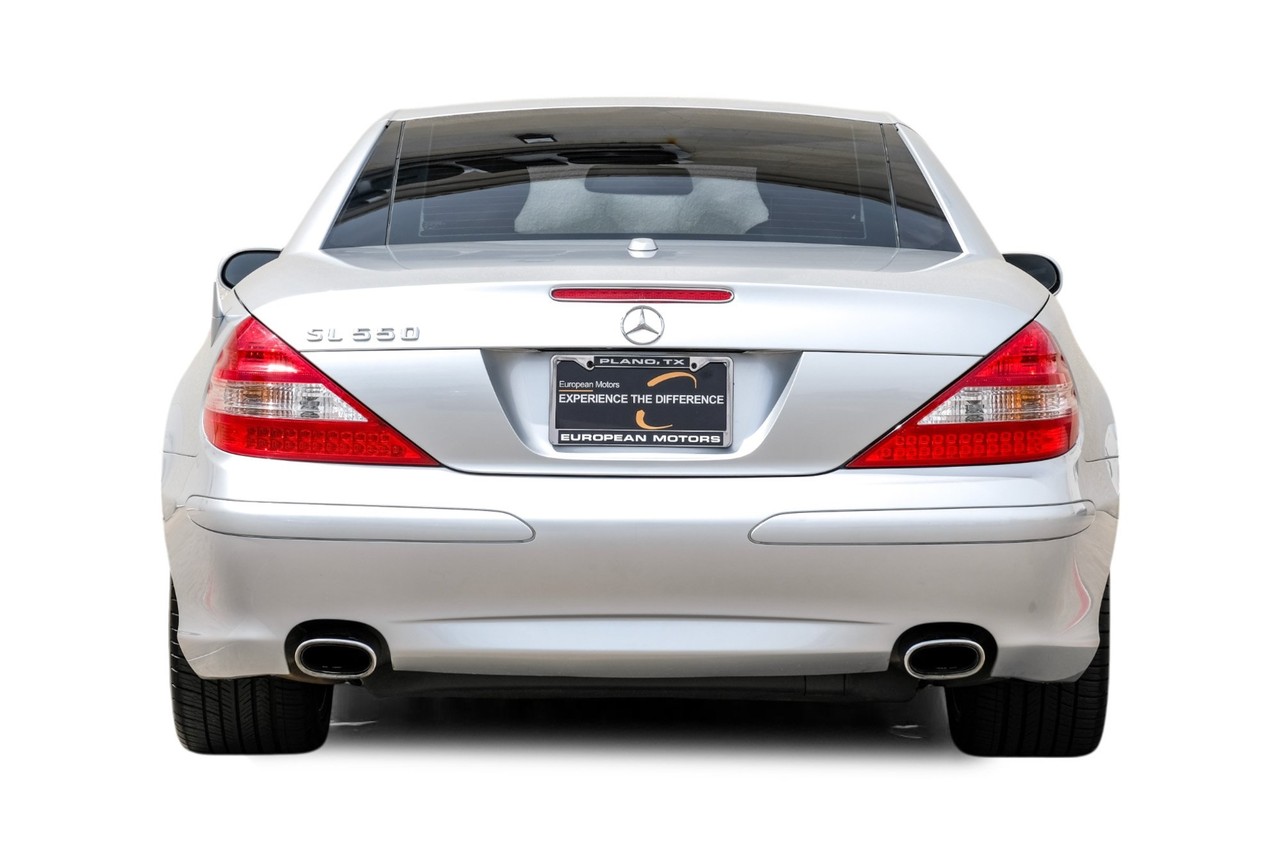 Mercedes-Benz SL-Class Vehicle Main Gallery Image 09