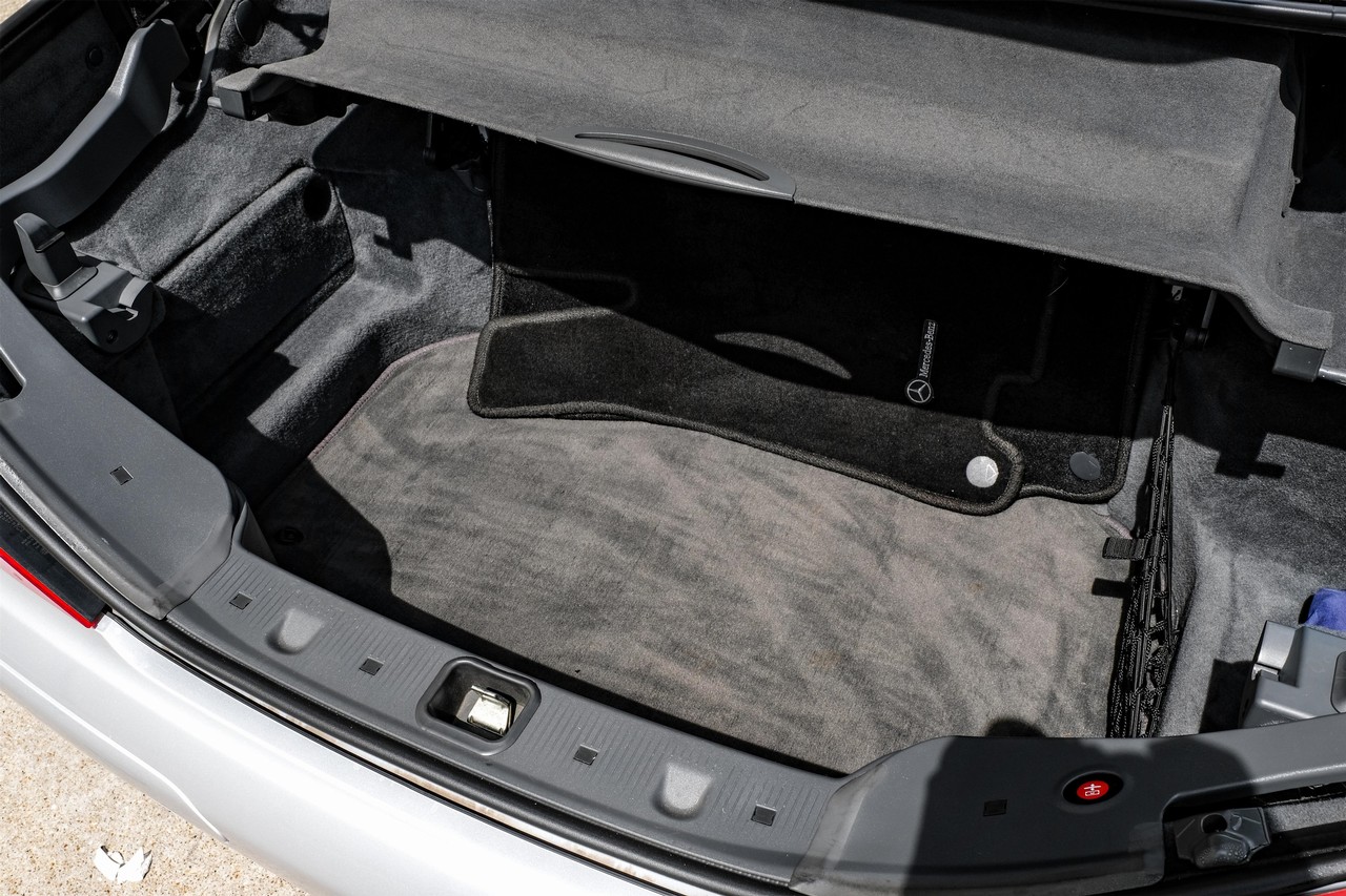 Mercedes-Benz SL-Class Vehicle Main Gallery Image 41