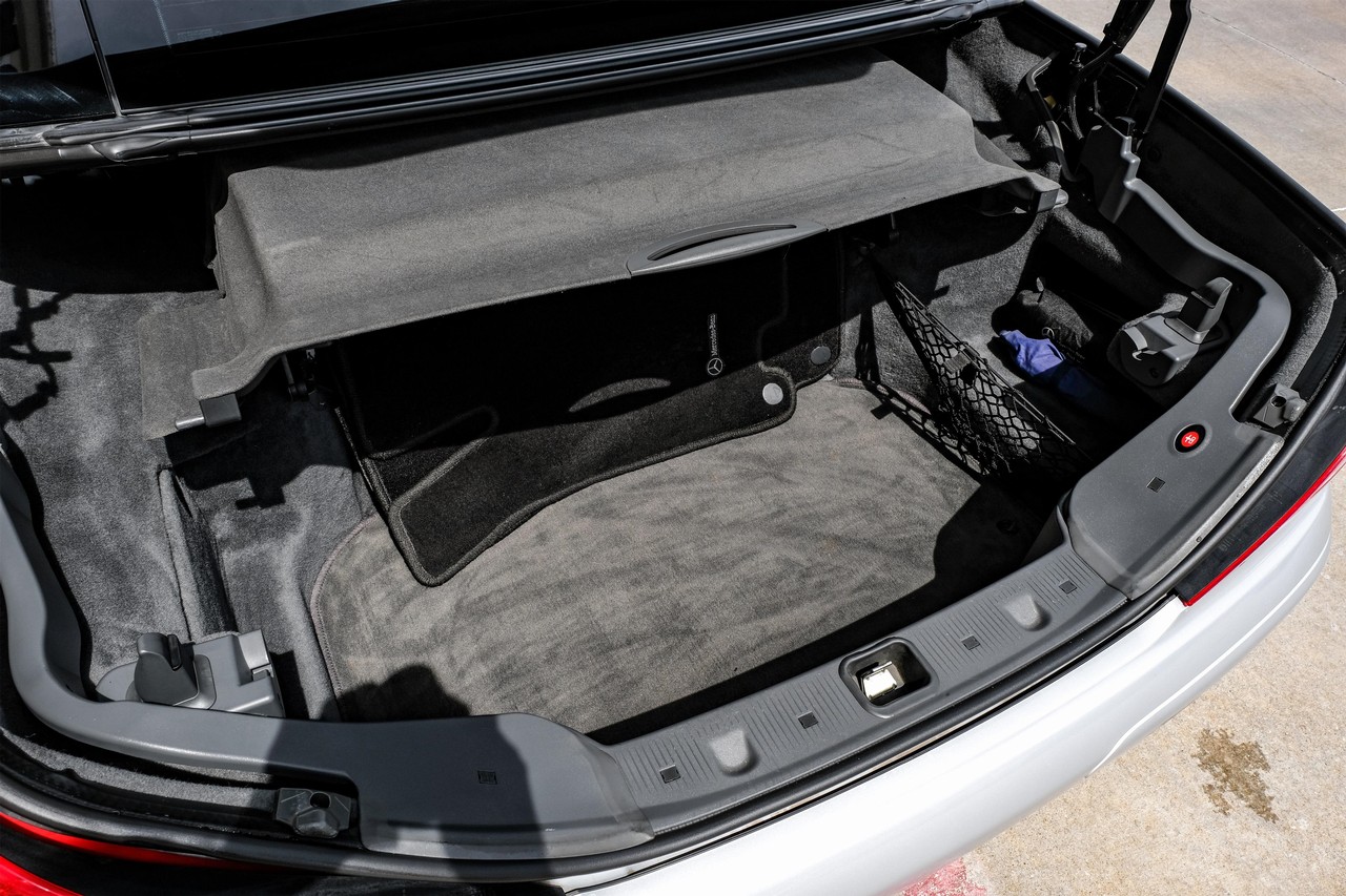 Mercedes-Benz SL-Class Vehicle Main Gallery Image 42