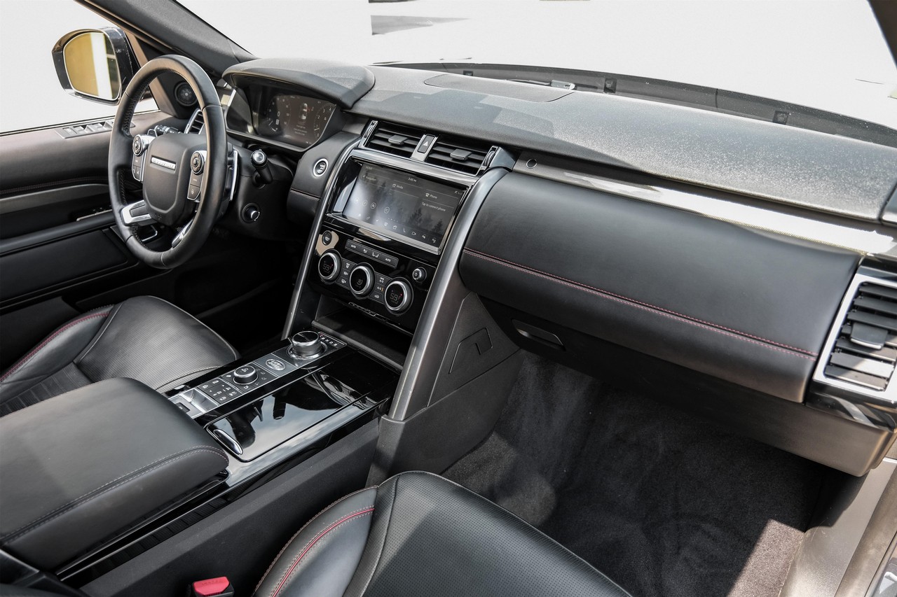 Land Rover Discovery Vehicle Main Gallery Image 12