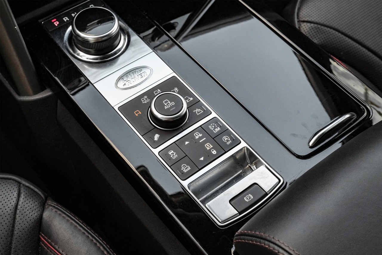 Land Rover Discovery Vehicle Main Gallery Image 26