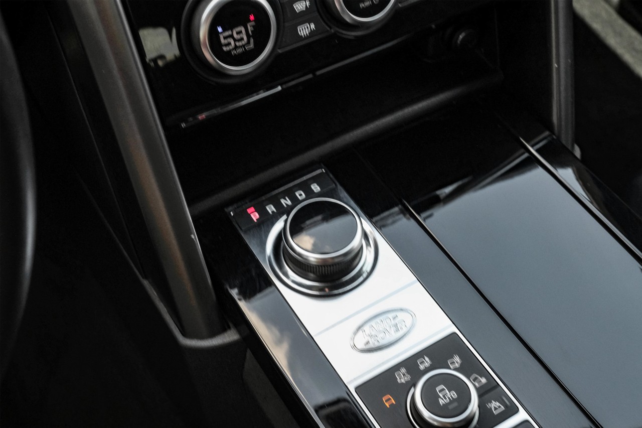 Land Rover Discovery Vehicle Main Gallery Image 27