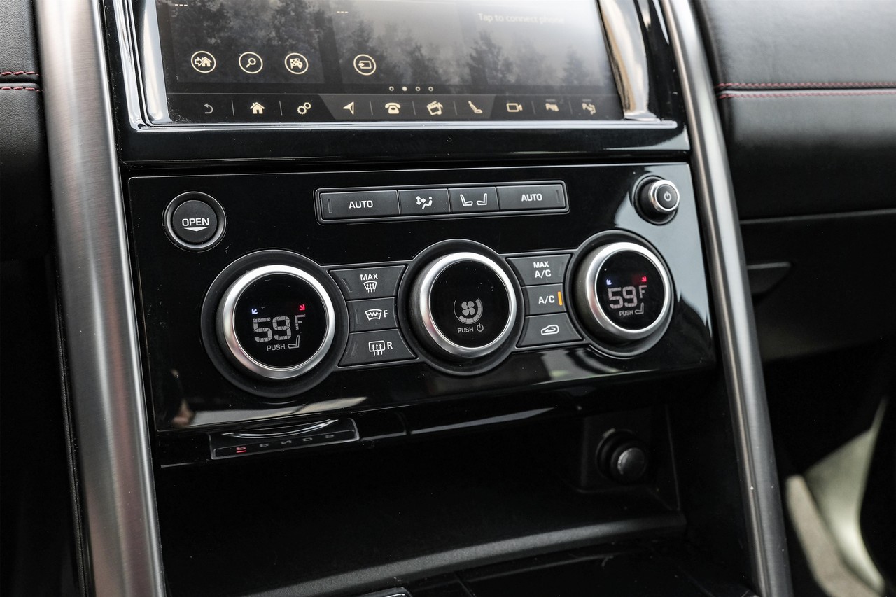 Land Rover Discovery Vehicle Main Gallery Image 29