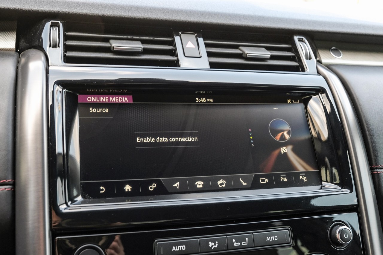 Land Rover Discovery Vehicle Main Gallery Image 32