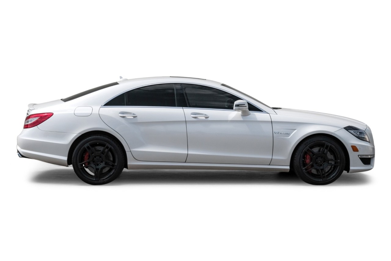 Mercedes-Benz CLS 63 AMG Vehicle Main Gallery Image 08