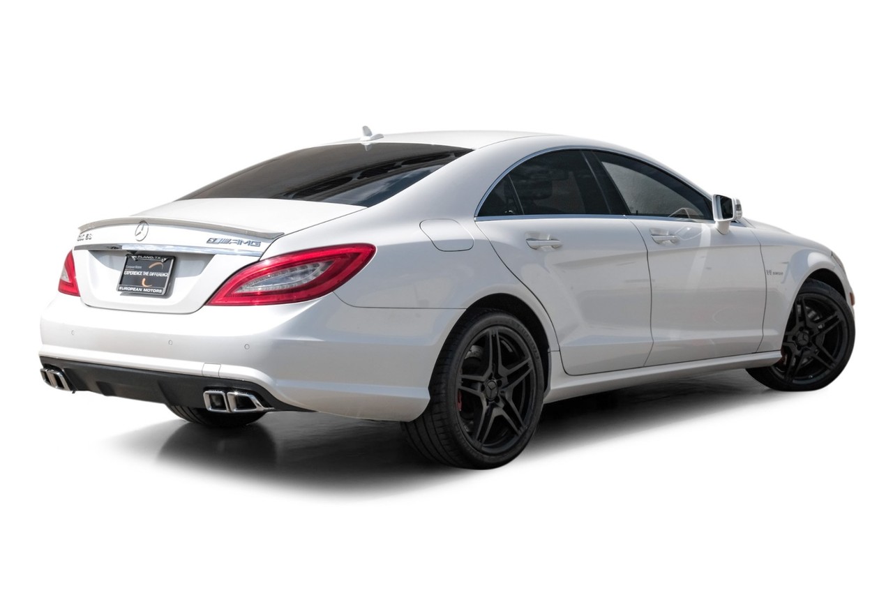 Mercedes-Benz CLS 63 AMG Vehicle Main Gallery Image 09