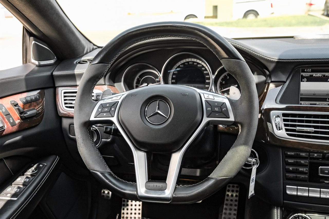 Mercedes-Benz CLS 63 AMG Vehicle Main Gallery Image 17