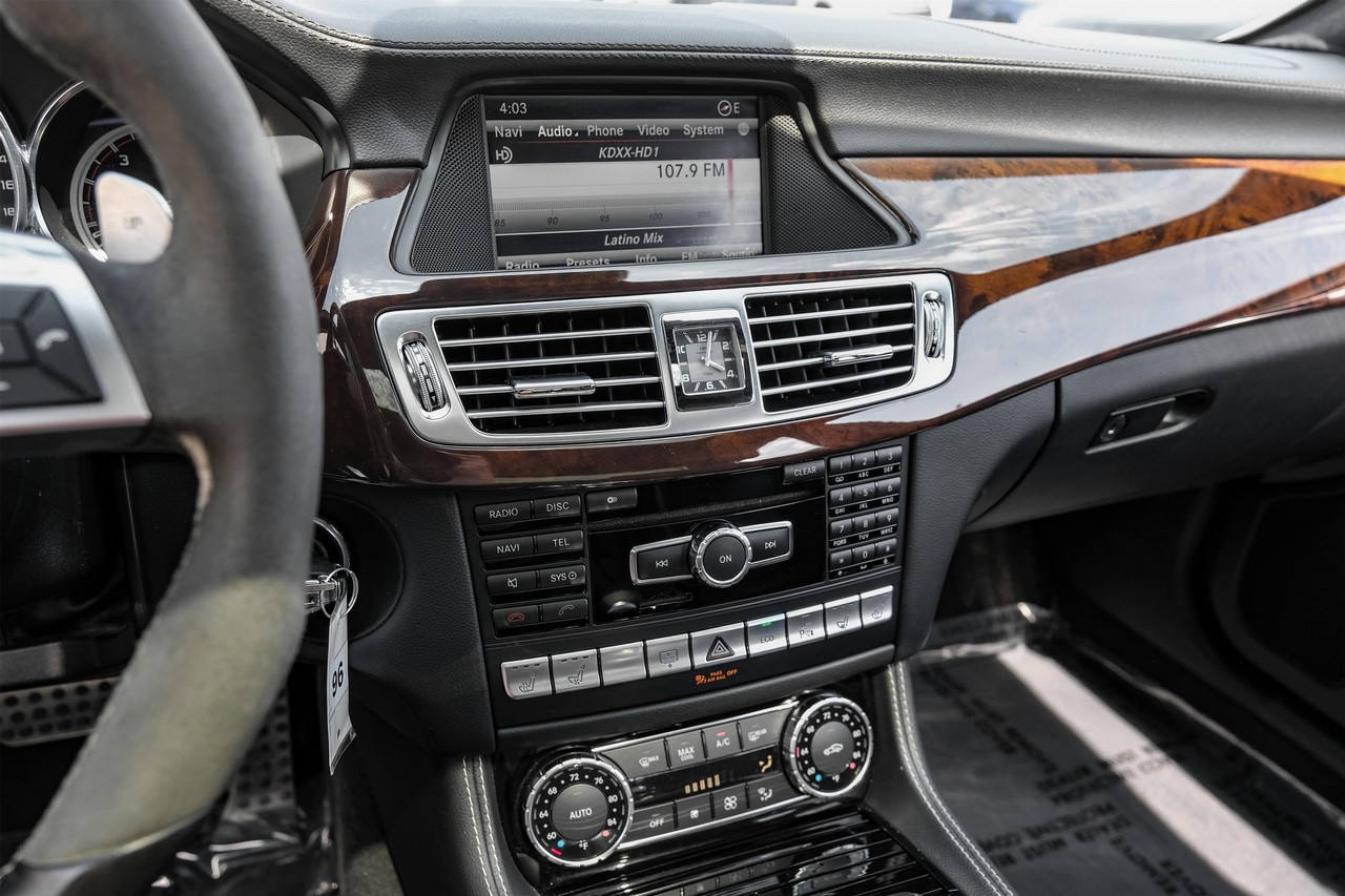 Mercedes-Benz CLS 63 AMG Vehicle Main Gallery Image 26