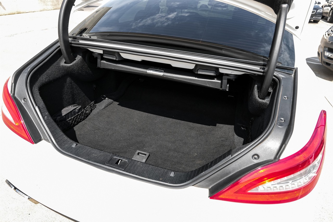 Mercedes-Benz CLS 63 AMG Vehicle Main Gallery Image 45