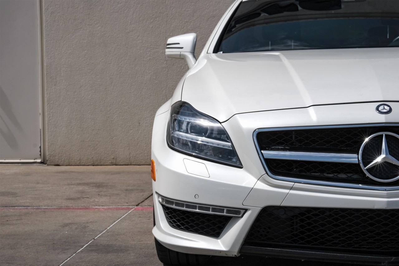 Mercedes-Benz CLS 63 AMG Vehicle Main Gallery Image 49