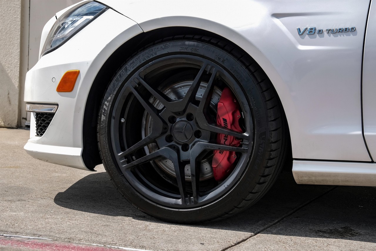Mercedes-Benz CLS 63 AMG Vehicle Main Gallery Image 53