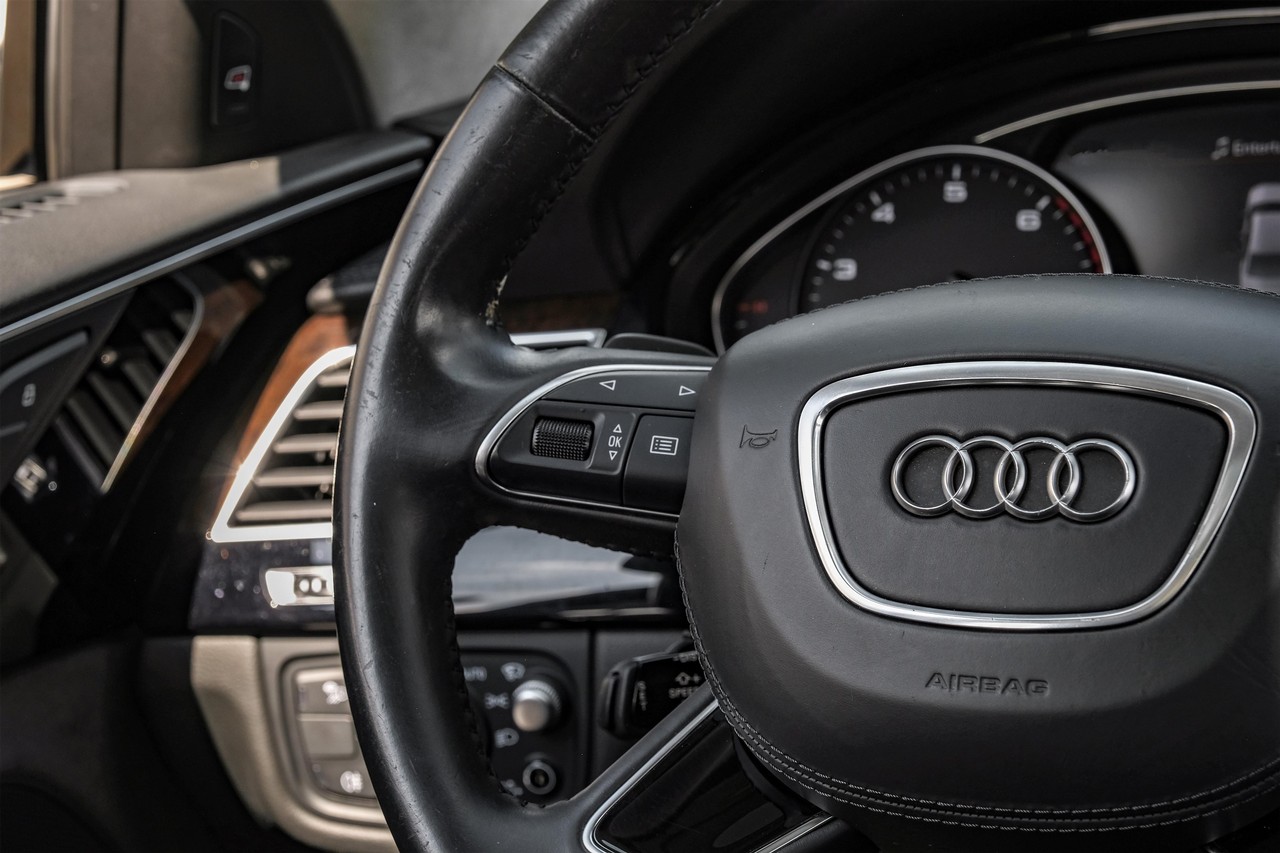 Audi A8 L Vehicle Main Gallery Image 18