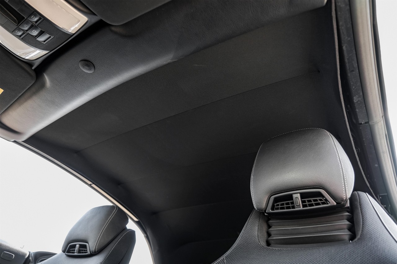 Mercedes-Benz E 550 Vehicle Main Gallery Image 31