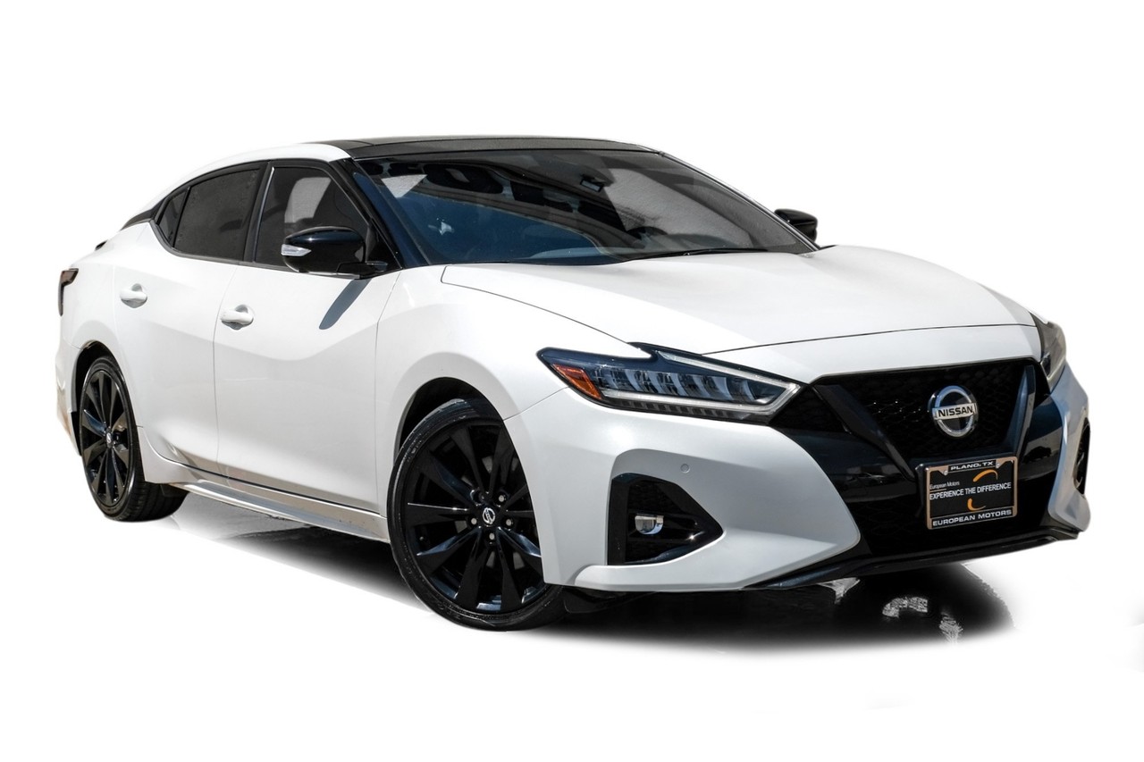 Nissan Maxima Vehicle Main Gallery Image 06