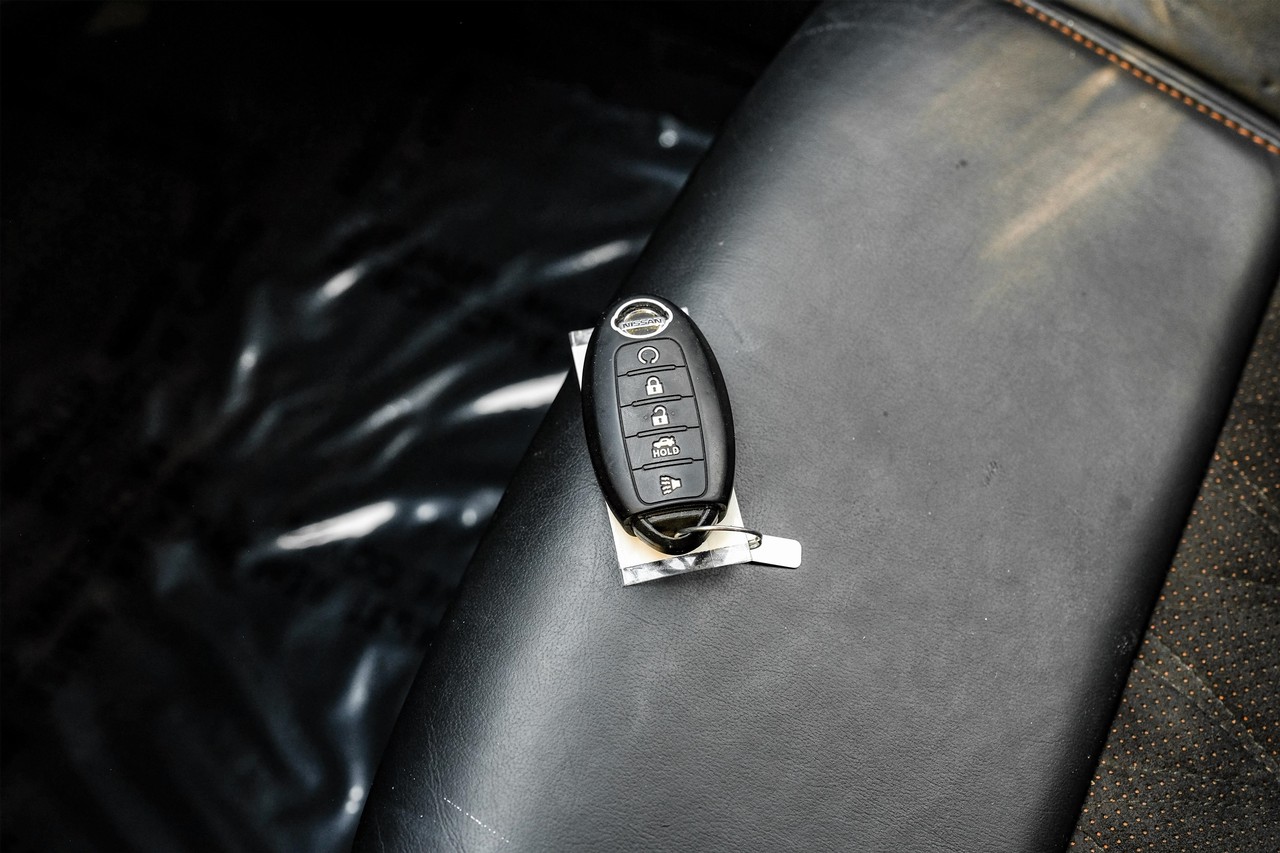 Nissan Maxima Vehicle Main Gallery Image 52