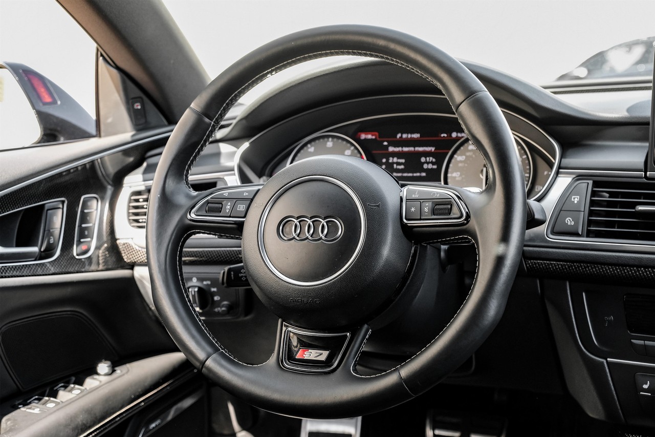 Audi S7 Vehicle Main Gallery Image 17