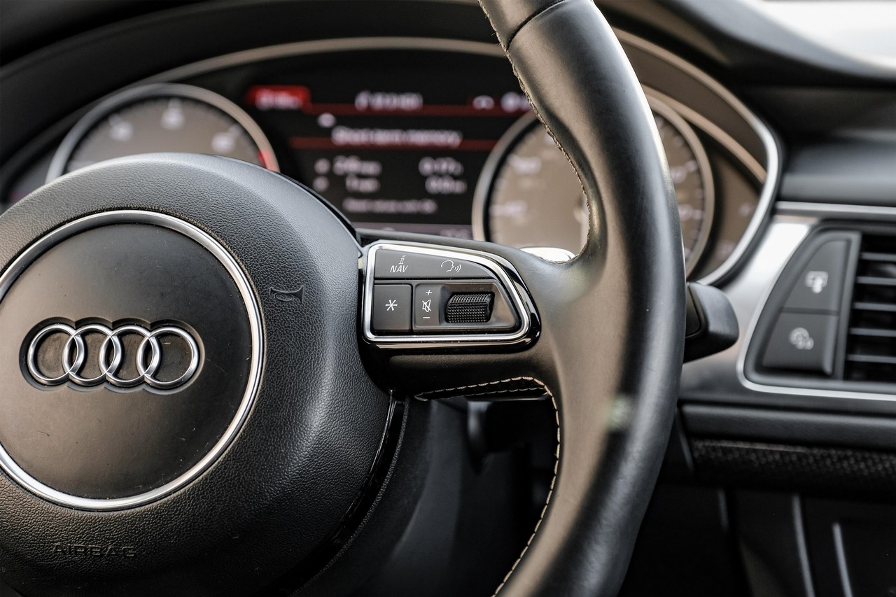 Audi S7 Vehicle Main Gallery Image 19