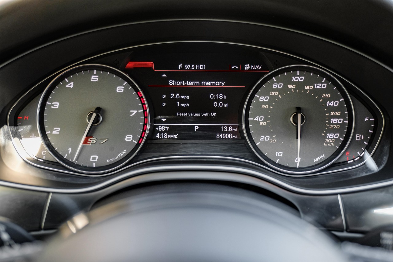 Audi S7 Vehicle Main Gallery Image 20