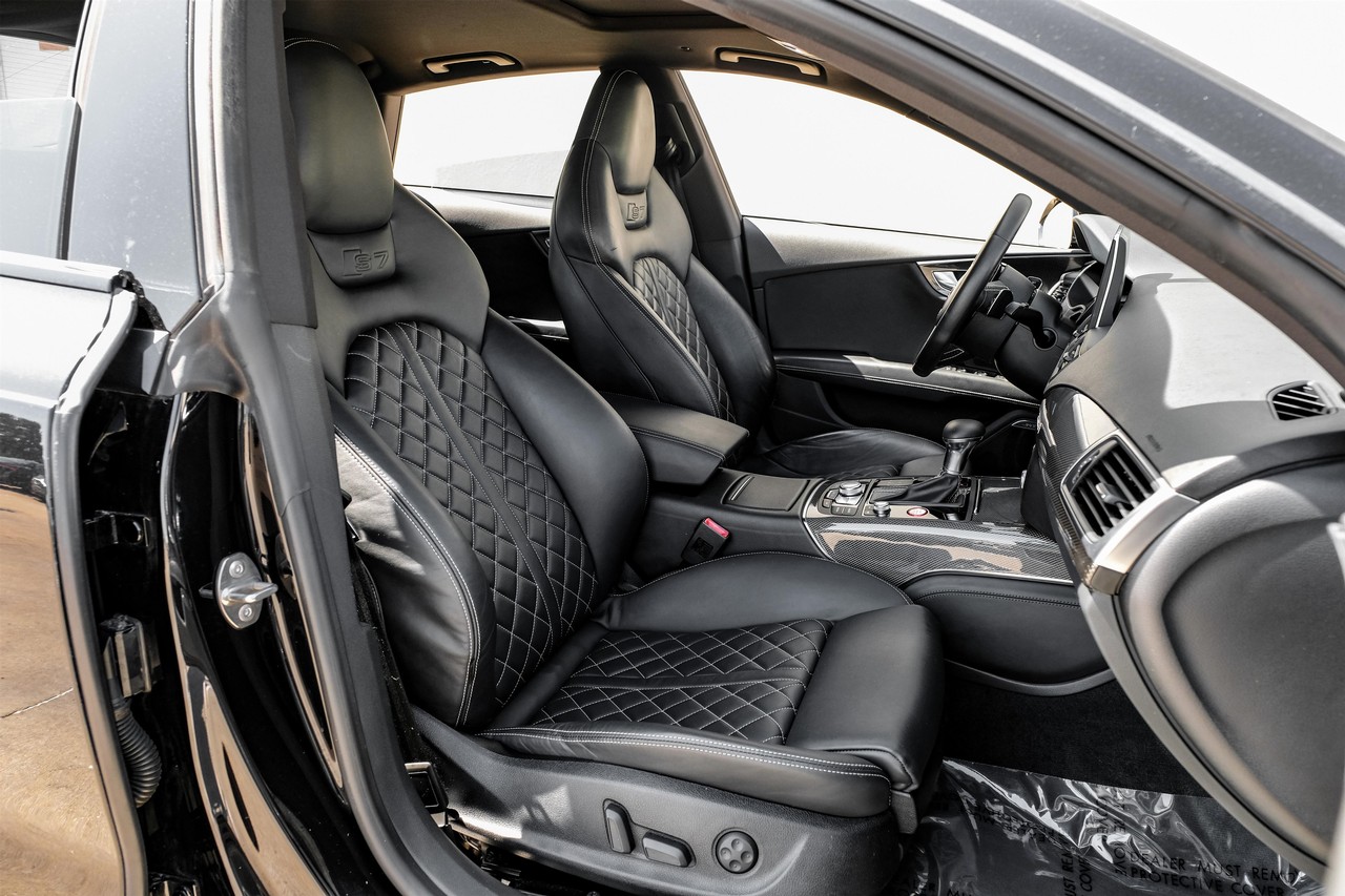 Audi S7 Vehicle Main Gallery Image 31