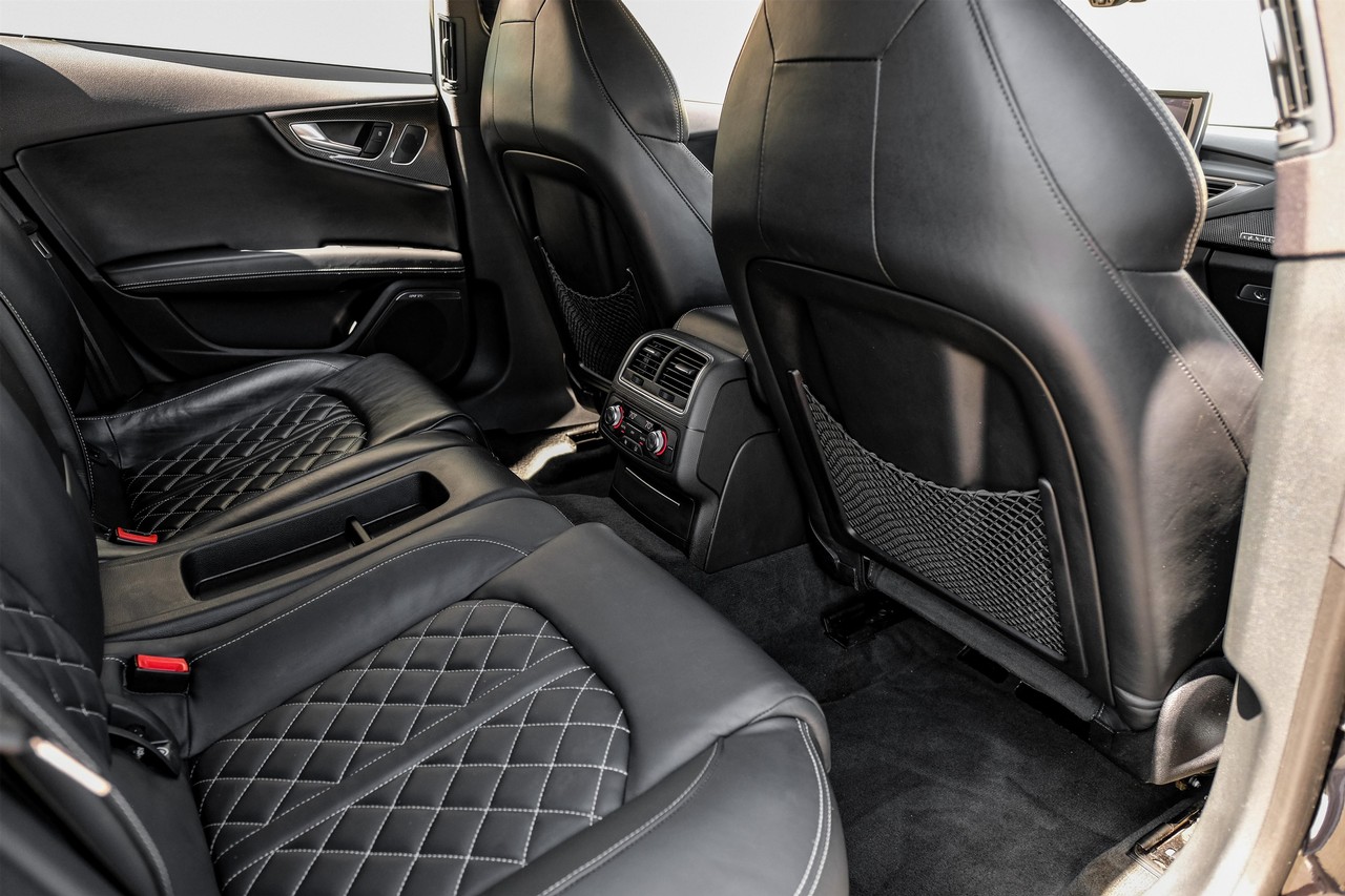 Audi S7 Vehicle Main Gallery Image 33