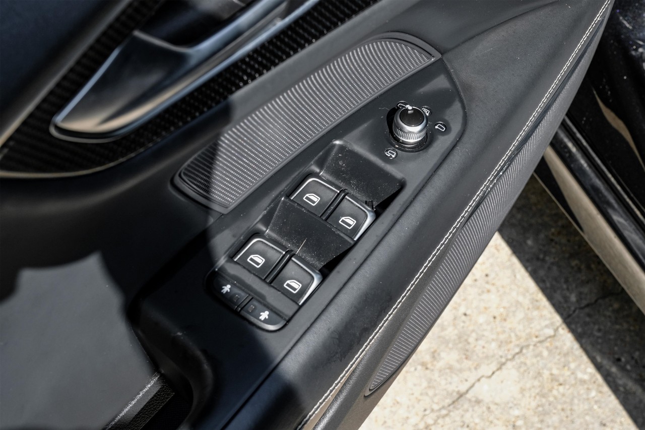 Audi S7 Vehicle Main Gallery Image 39