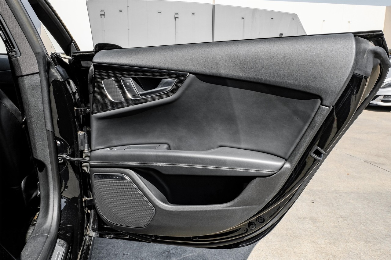 Audi S7 Vehicle Main Gallery Image 42