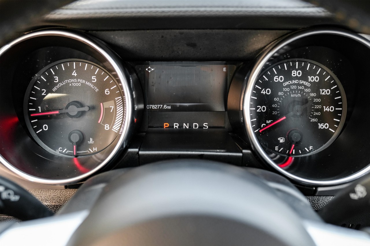 Ford Mustang Vehicle Main Gallery Image 17