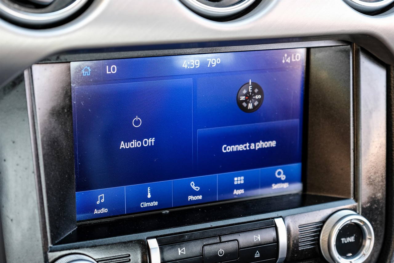 Ford Mustang Vehicle Main Gallery Image 24