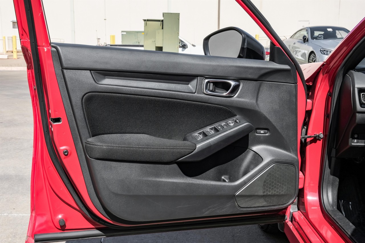 Honda Civic Sedan Vehicle Main Gallery Image 40