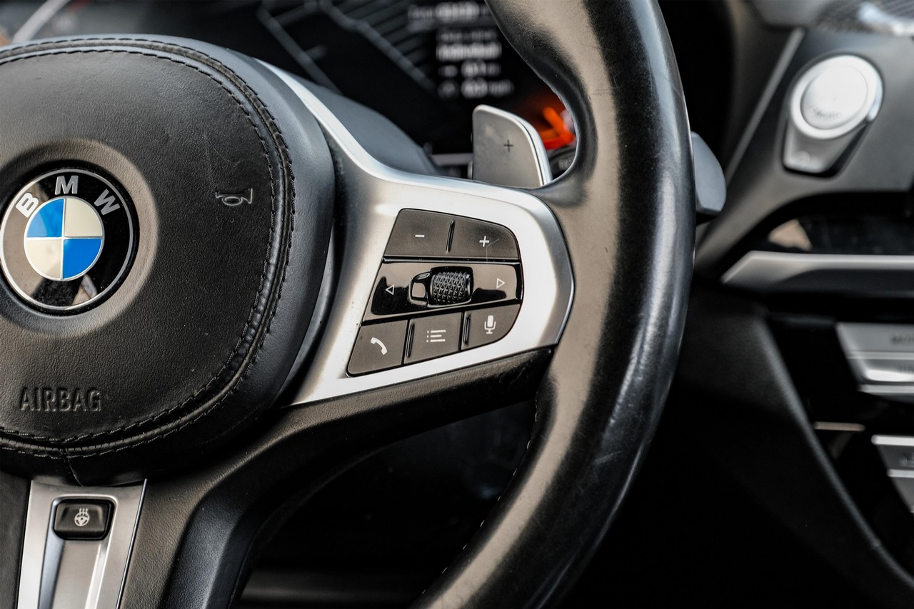 BMW X4 Vehicle Main Gallery Image 19