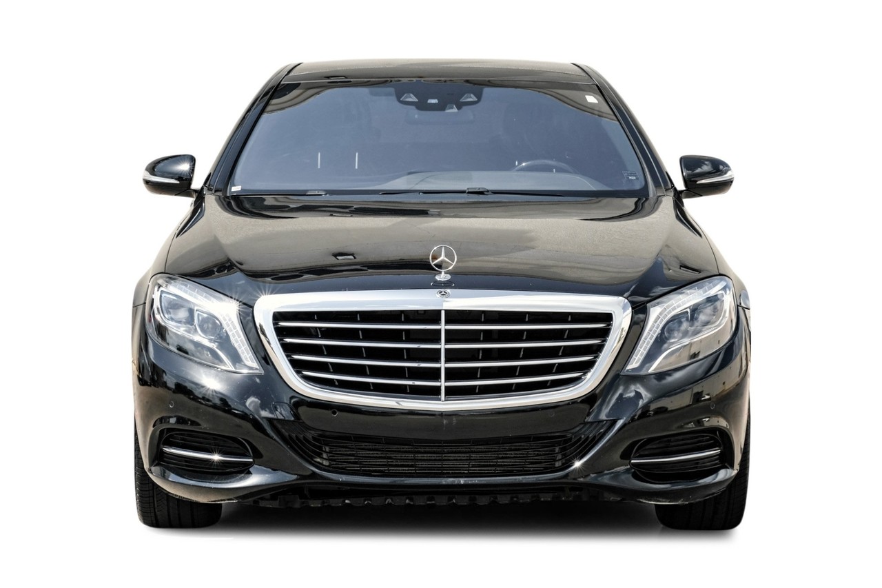 Mercedes-Benz S 550e Vehicle Main Gallery Image 06