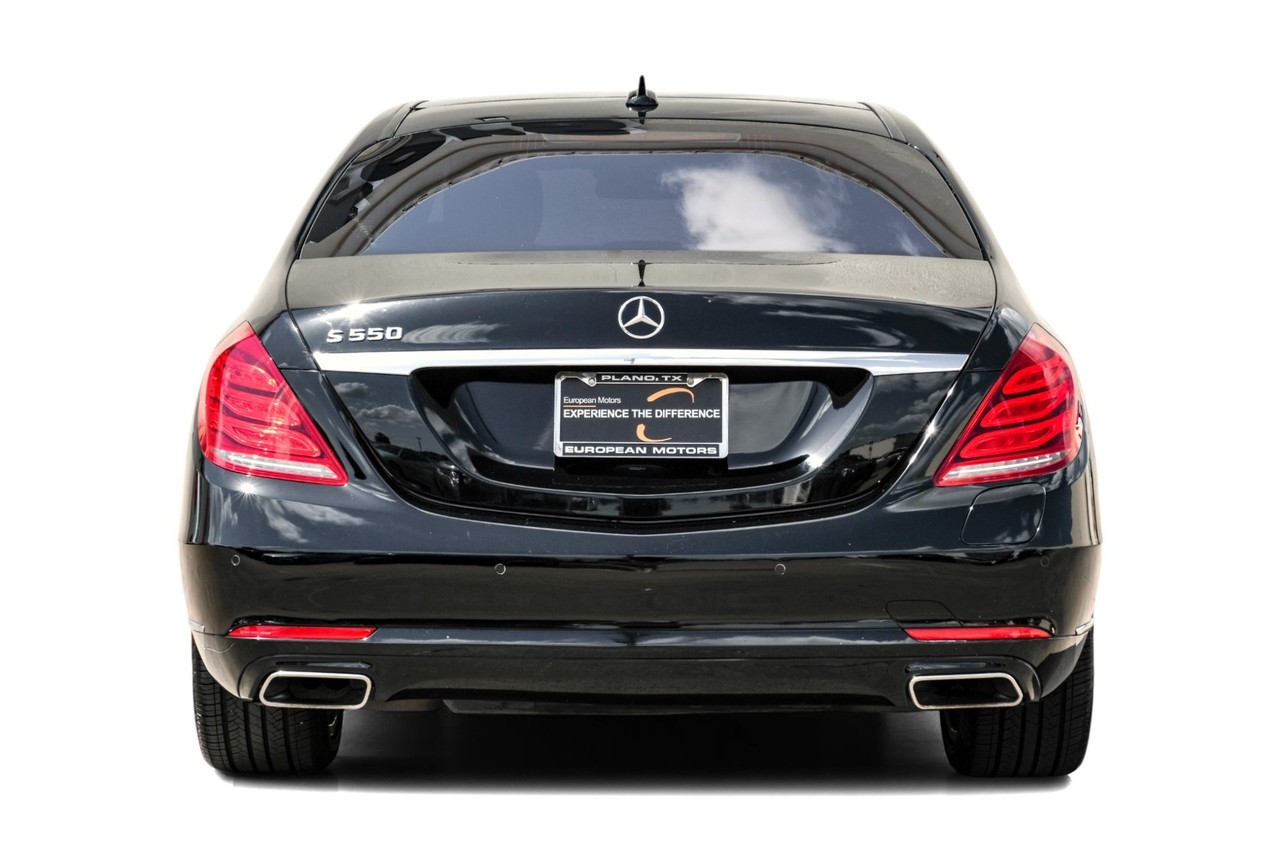 Mercedes-Benz S 550e Vehicle Main Gallery Image 09