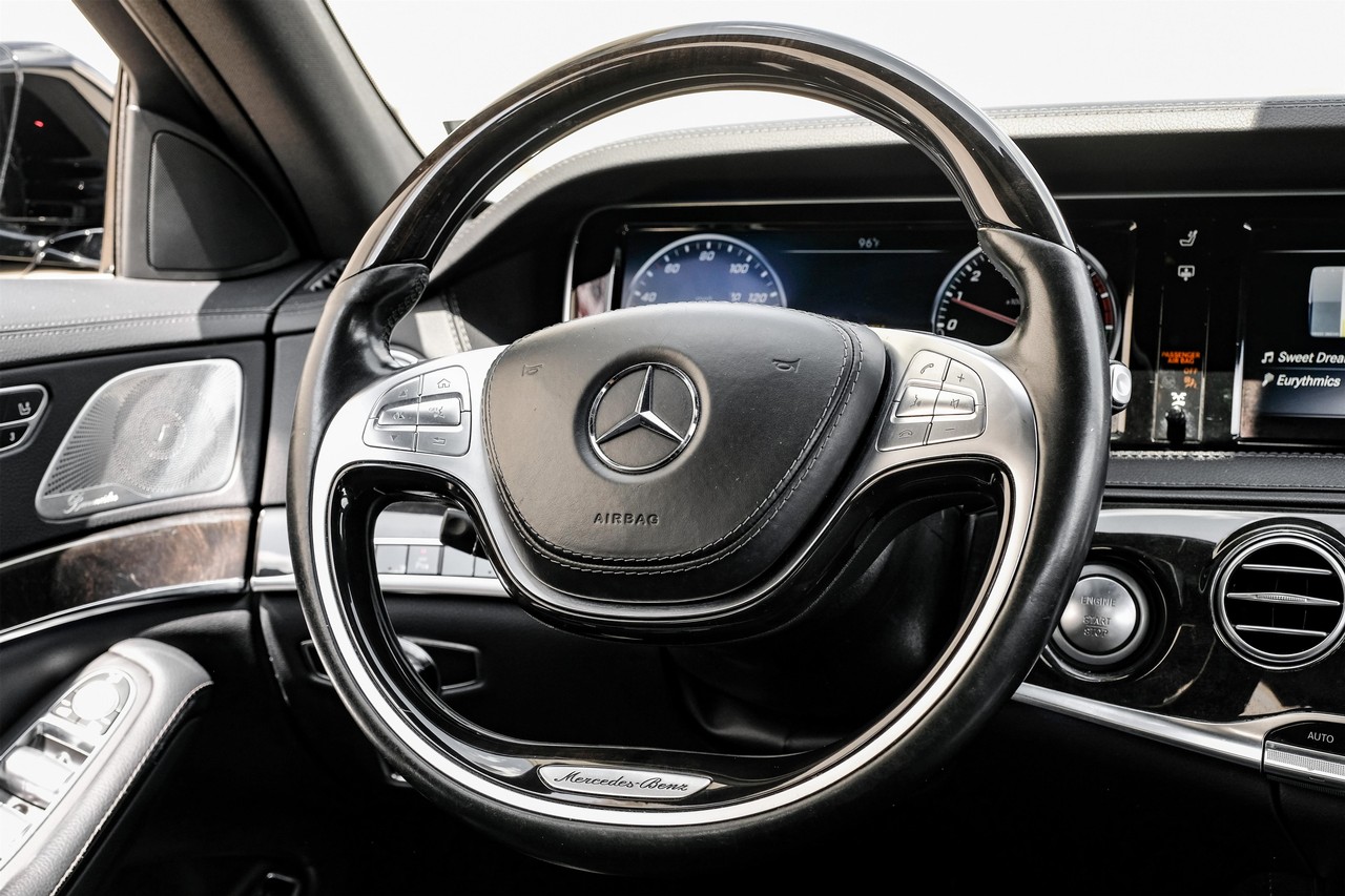 Mercedes-Benz S 550e Vehicle Main Gallery Image 16