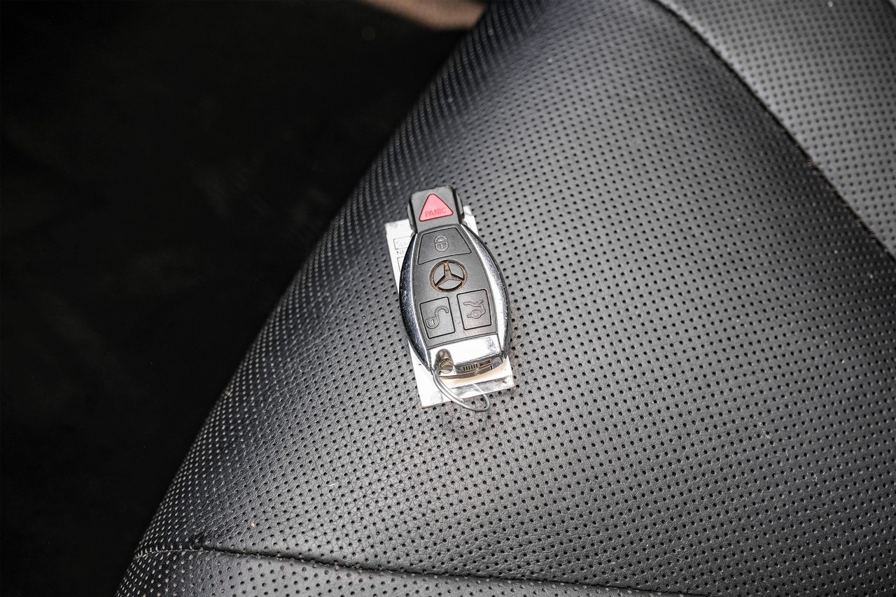 Mercedes-Benz S 550e Vehicle Main Gallery Image 51
